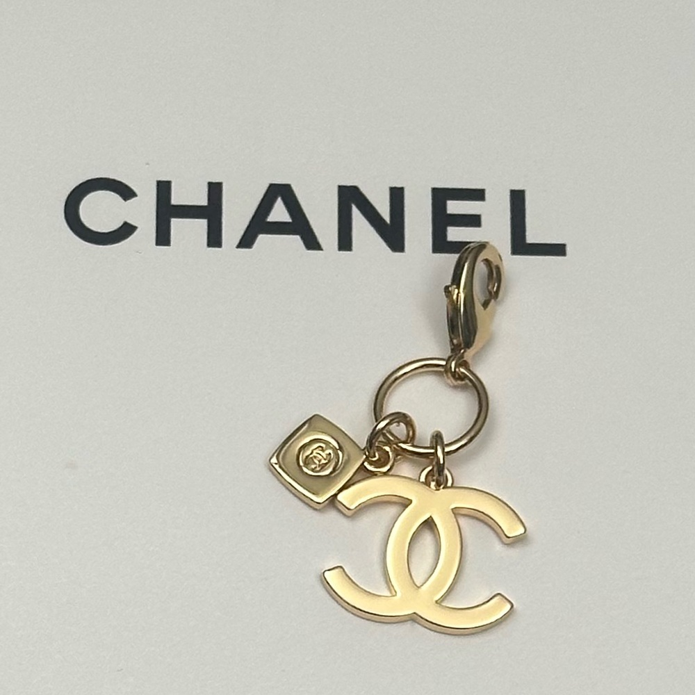 Chanel Gold Charms Dainty Keychain Accessory with Box